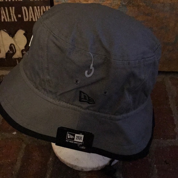 New Era Brooklyn Nets Bucket Hats - Picture 2 of 4
